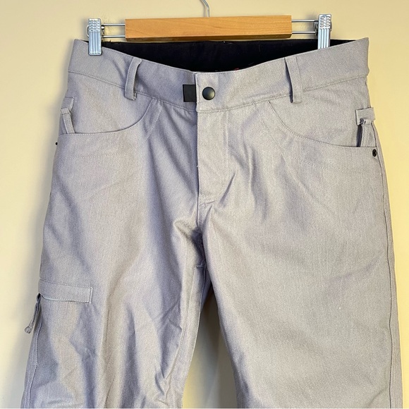 686 Infidry Waterproof Snowpants - Picture 3 of 10